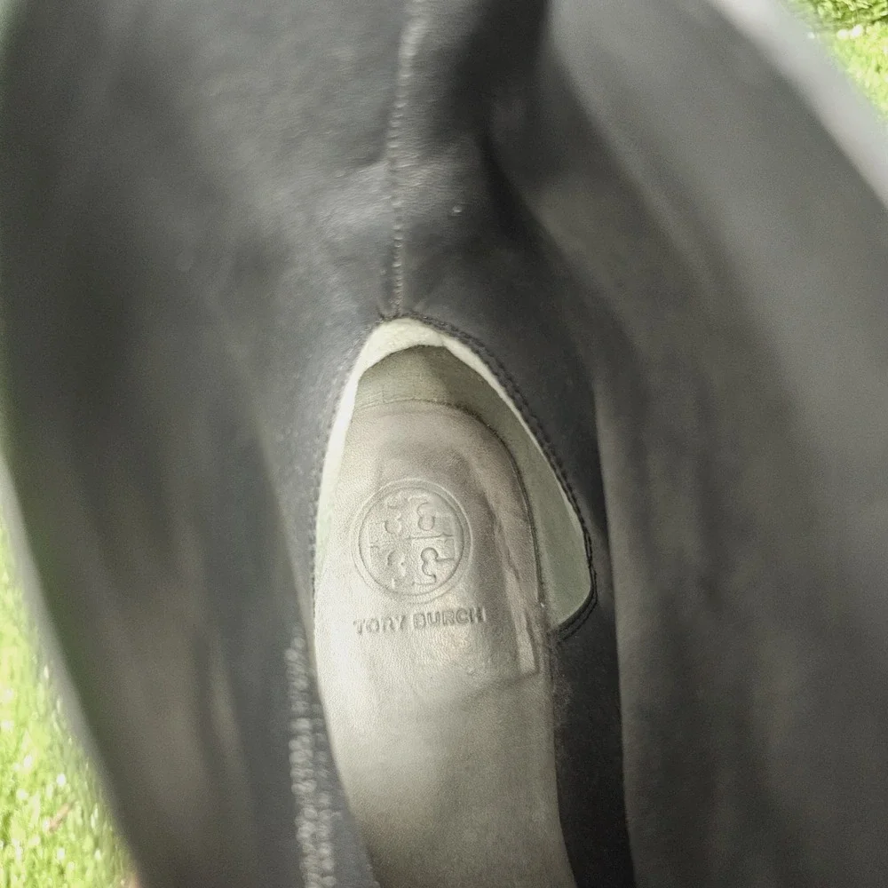 Tory Burch Riley Deep Green‎ Suede Buckle Pull On Ankle Boots Womens Size 8